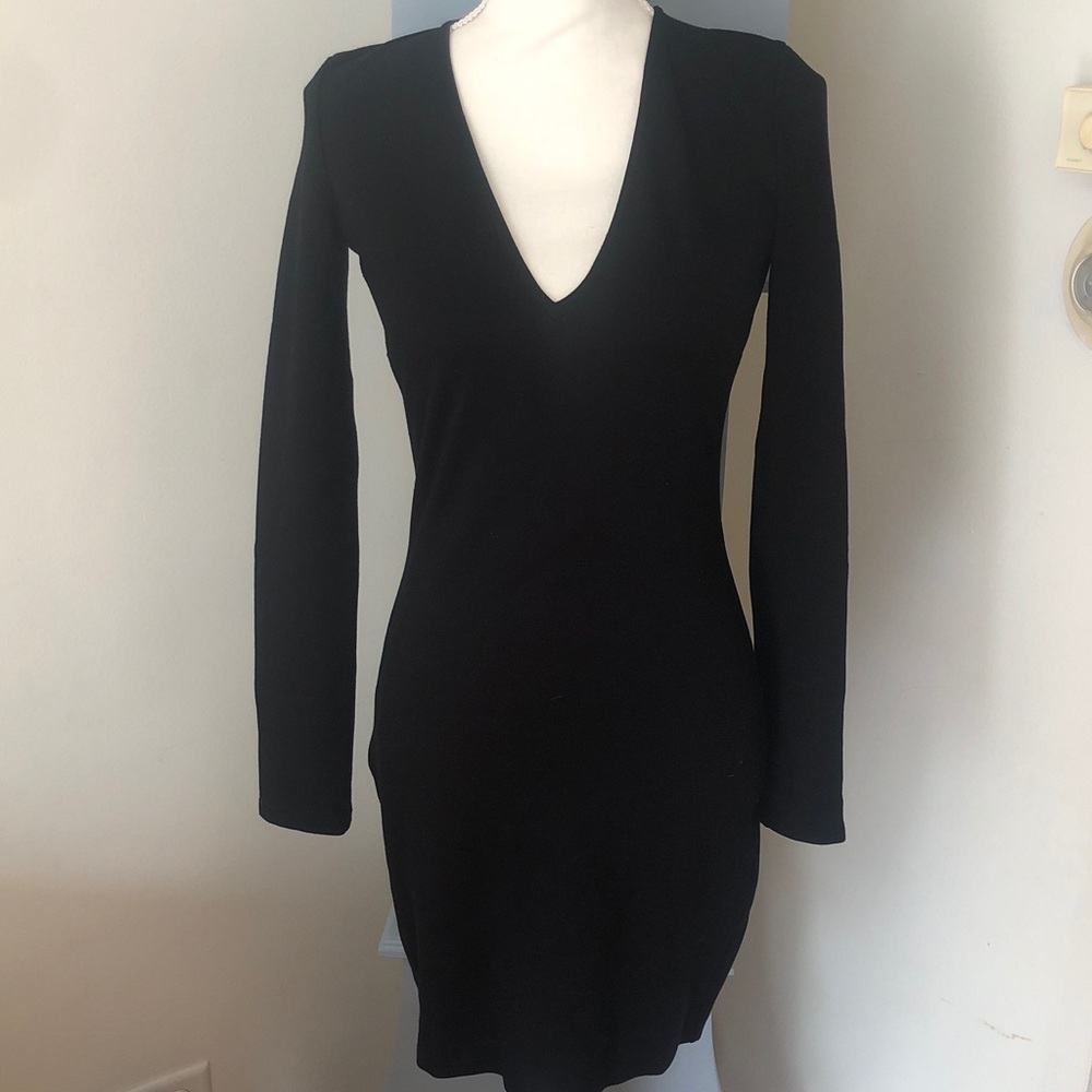 Babaton Black Long-Sleeve V-Neck Bodycon Dress